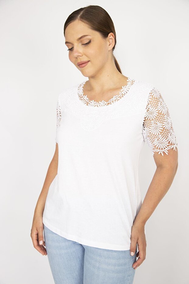 Women's Bone Plus Size Cotton Fabric Lace Detailed Blouse 65n35922