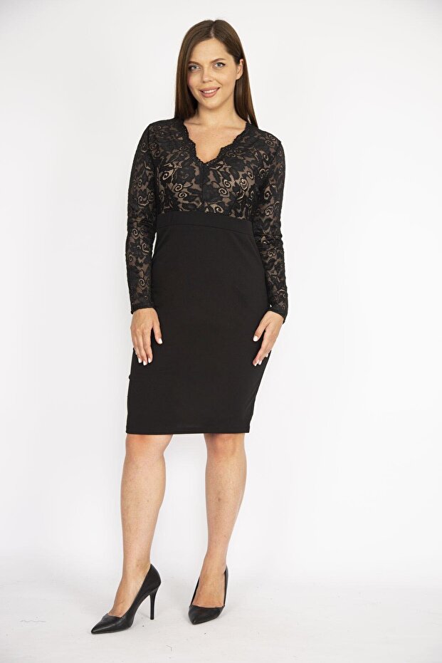 Дамска черна дантелена вечерна рокля с V-образно деколте с голям размер 65n36481 - 4