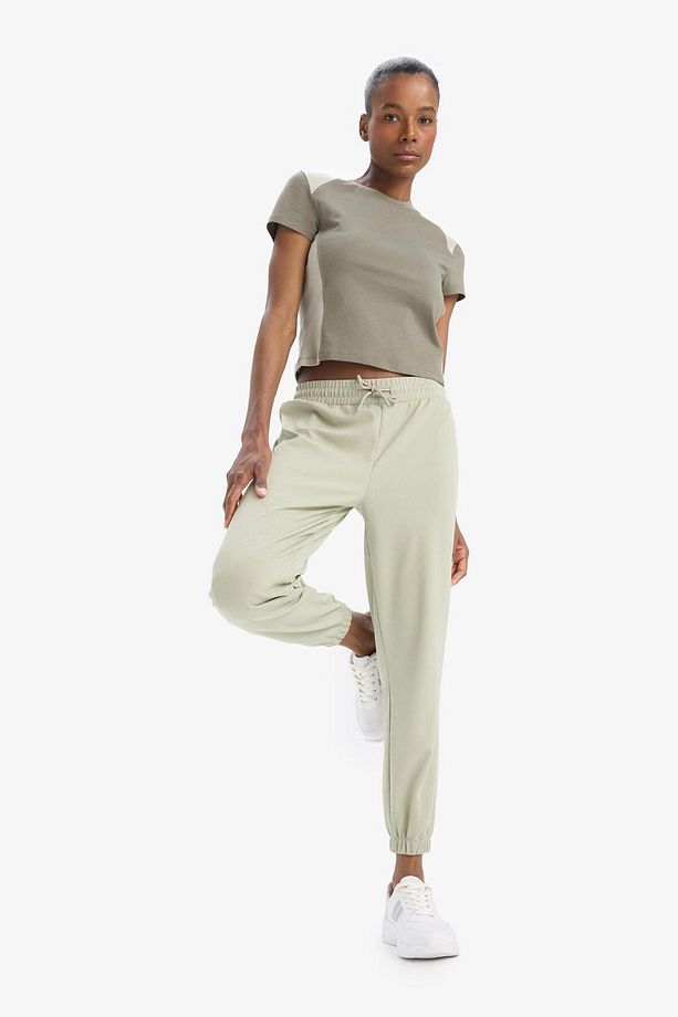 DeFactoFit Standart Fit Çift Cepli Paçası Lastikli Standart Boy Sporcu İnce Eşofman Altı A4557AX25SP - 5