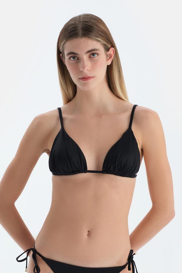 Siyah Üçgen Küçük Bikini Üst - 2