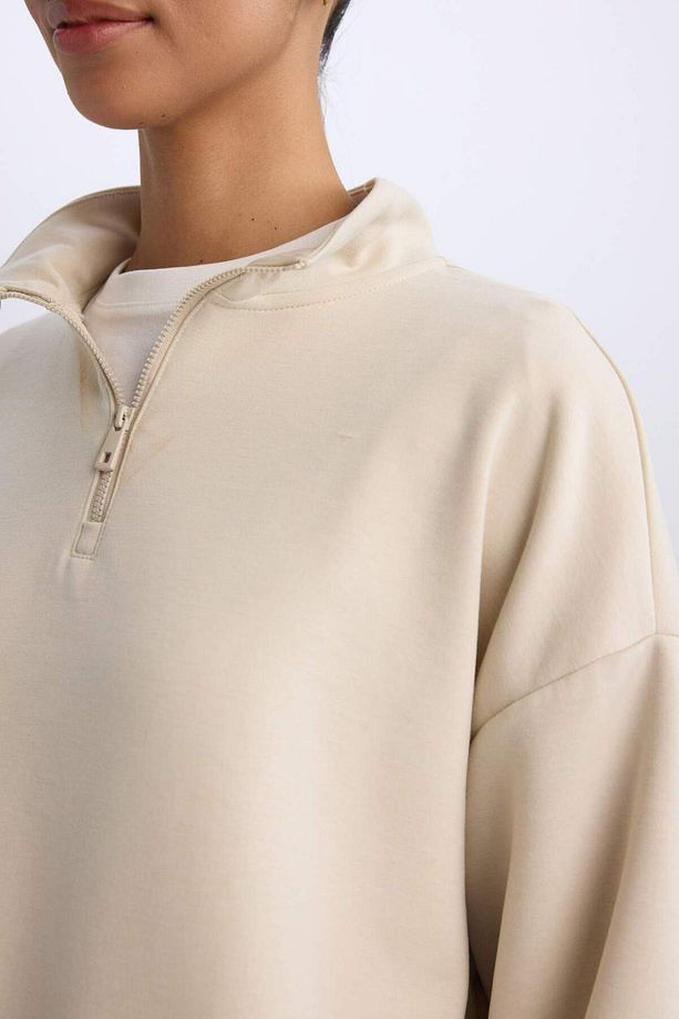 DeFactoFit Standart Fit Yarım Fermuarlı Skuba Dalgıç Kumaş Sporcu Sweatshirt D7120AX25SP - 5