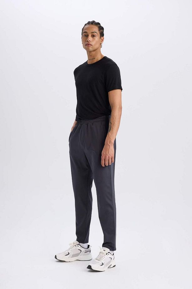 DeFactoFit Sporcu Jogger Eşofman Altı Slim Fit Dar Kesim Standart Paça Skuba Dalgıç Kumaş Beli Lasti - 2