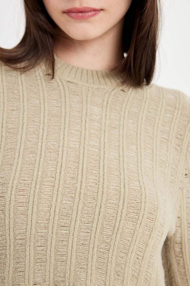 Regular Fit Crop Bisiklet Yaka Örgü Delikli Triko Kazak C6321AX24WN - 6