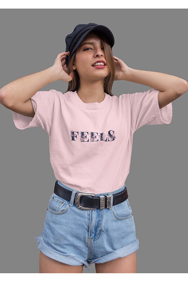 Women's Feels Transfer Printed Round Neck Short Sleeve T-Shirt