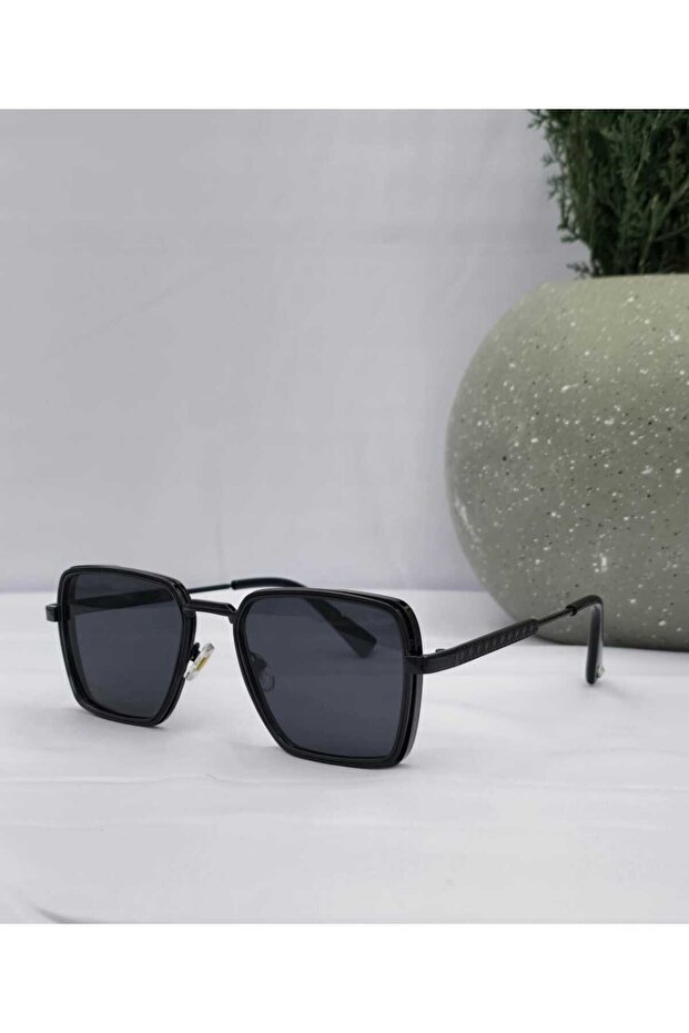 نظاراة شمسية - 1