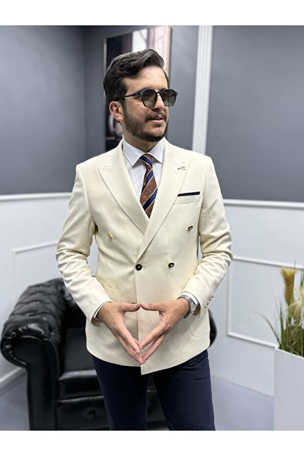 بدلة مزدوجة الصدر - 1