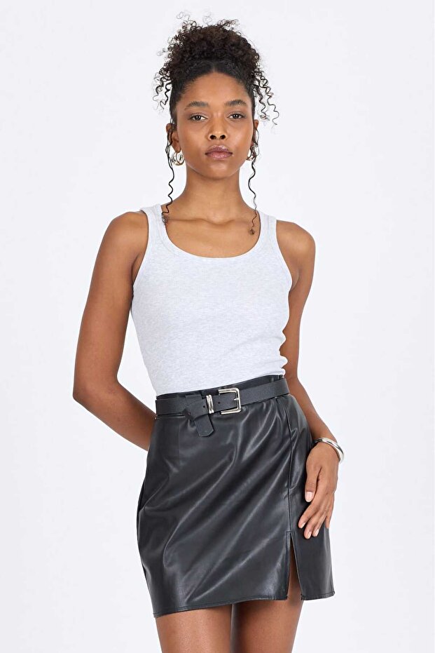 قميص داخلي مضلع باللون الرمادي - 5