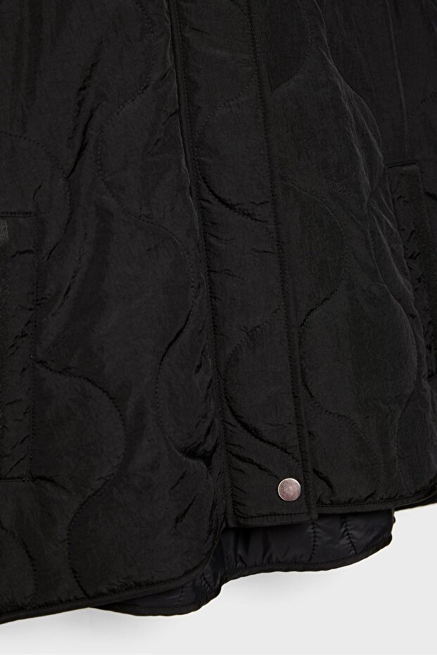 Kapüşonlu şişme ceket - 8