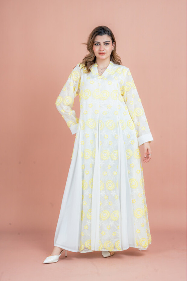 Floral Aura Embroidered Jalabiya