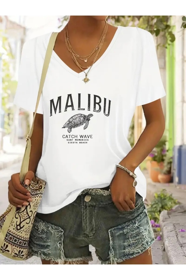 Malibu Turtle Printed Women's Oversize V-Neck T-Shirt