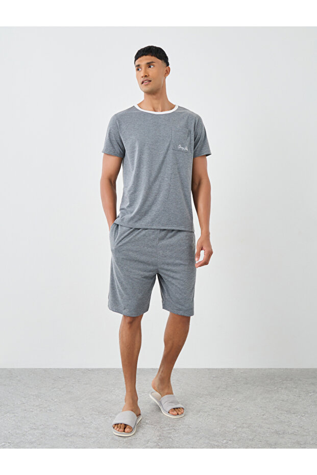 Contrast Neck T-Shirt with Slogan Print Pocket and Shorts Set