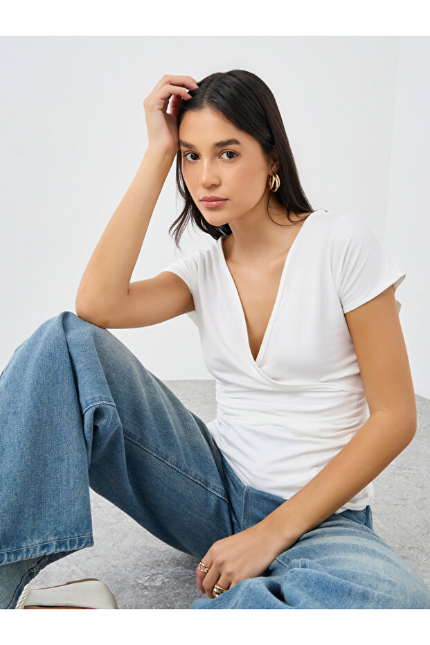 Short Sleeve V Neck Knit Wrap Top