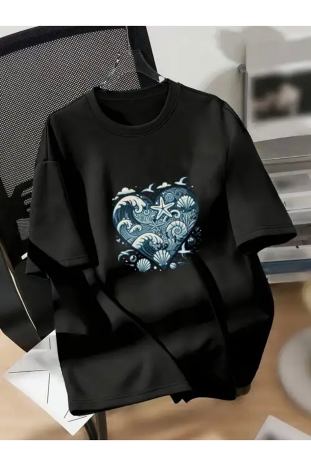 Oversize Crew Neck T-Shirt with Heart Print