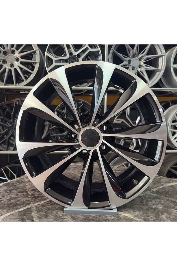 17 inç 5x114.3 Megane İ30 Fluence Siyah Elmas Kesim Jant Modeli (4 Adet) - 1