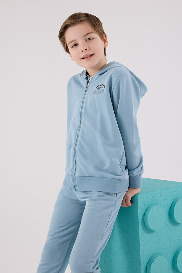 طقم رياضي للأولاد باللون الأخضر - 4