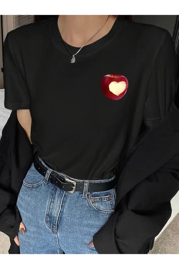 Oversize Circleneck T-Shirt with Heart Apple Print
