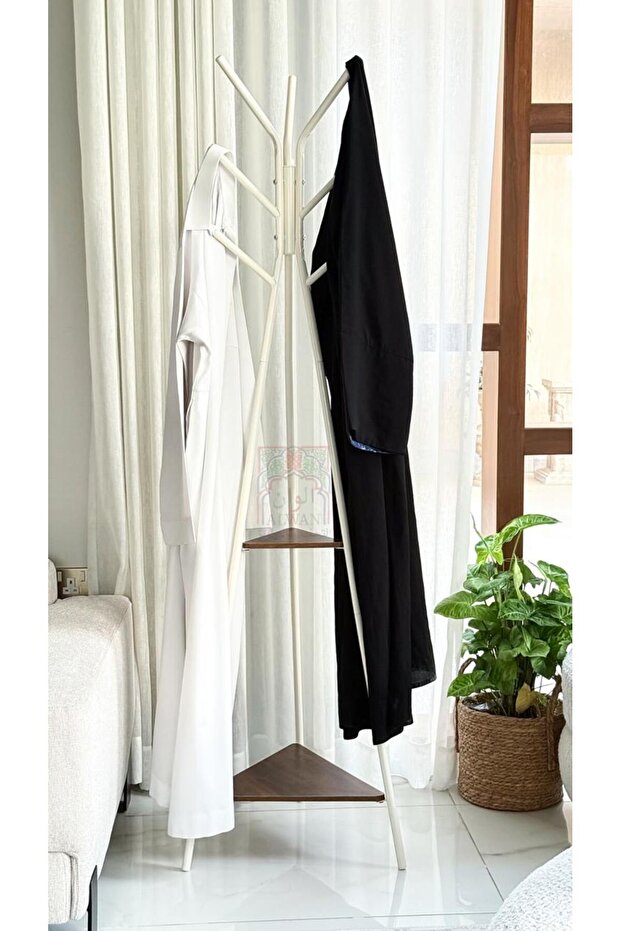 علاقة ملابس ابيض ارتفاع 180 سم