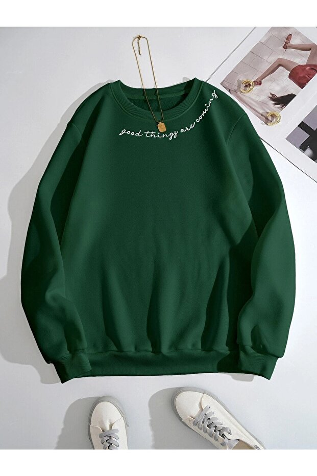 Green Women's Good Special Chest Printed Oversize Crew Neck