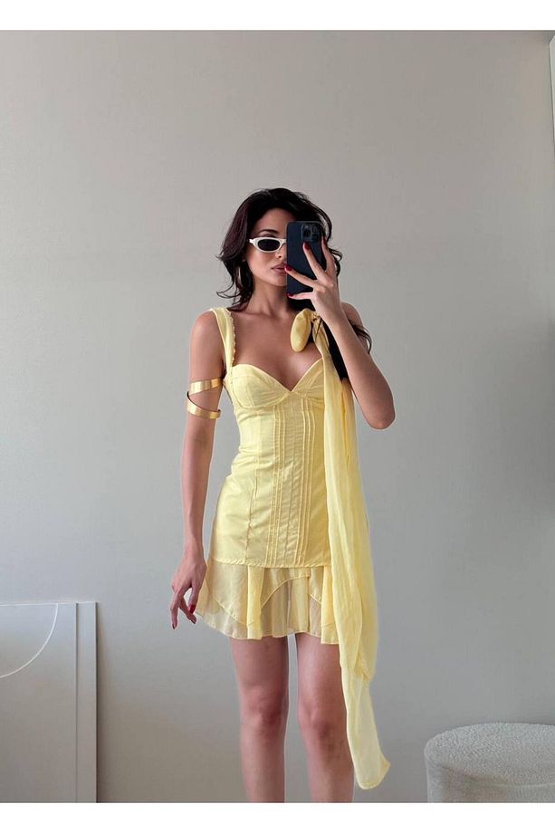 Kadın Sarı Şifon Nervürlü Fularlı Mini Elbise - 2