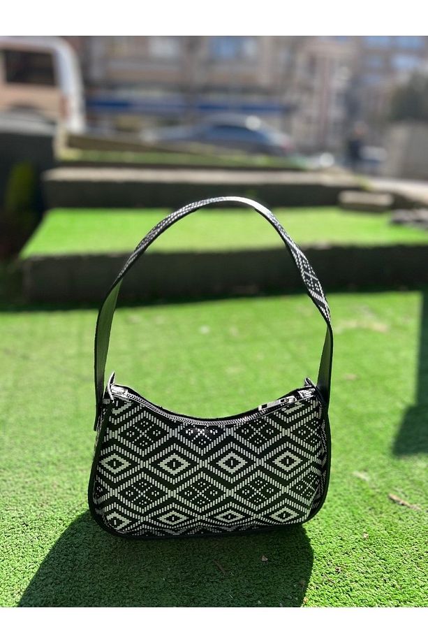 Kadın Çapraz Zebra Desenli Baget Çanta - 1