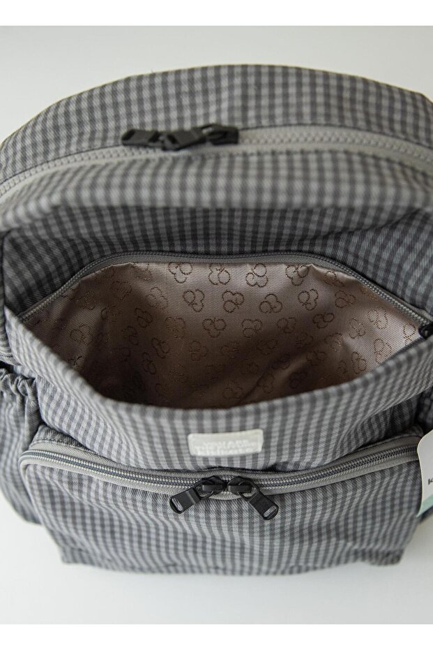 حقيبة ظهر مريحة باللون الأسود - 5