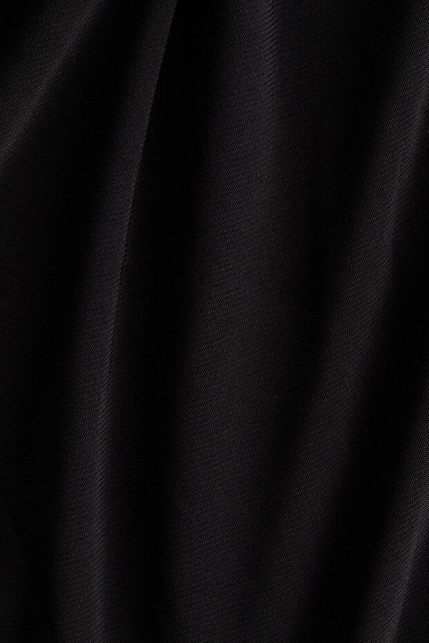 Tek Omuzlu ve Drapeli Üst - 2