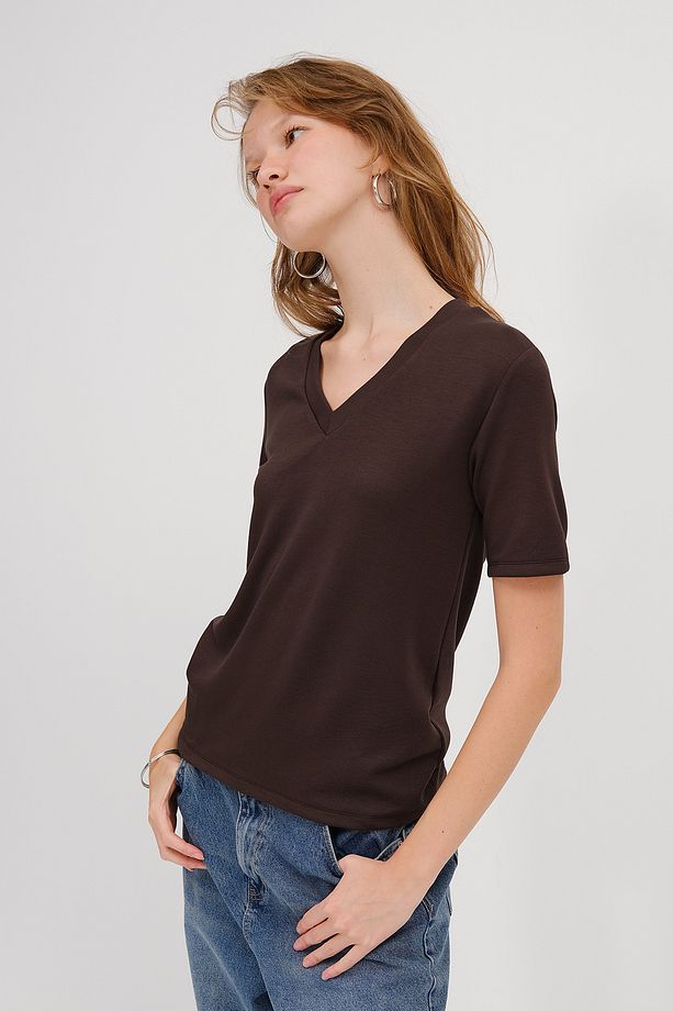 V Yaka Basic T-shirt P4380-D10 - 6