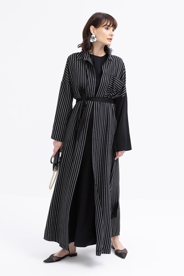 Siyah-Hırkalı Kolsuz Elbiseli Takım - 1