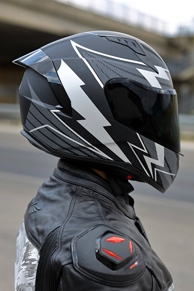 ThunderBolt Mat Siyah- Beyaz Kask - 2