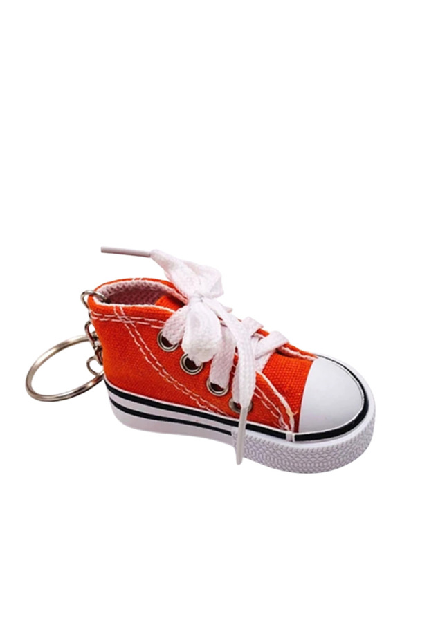 حذاء رياضي صغير من طراز Chucks على شكل سلسلة مفاتيح وحقيبة زينة ريترو