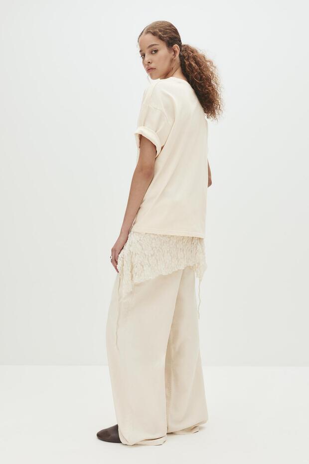 Çiçek grafikli t-shirt - 2