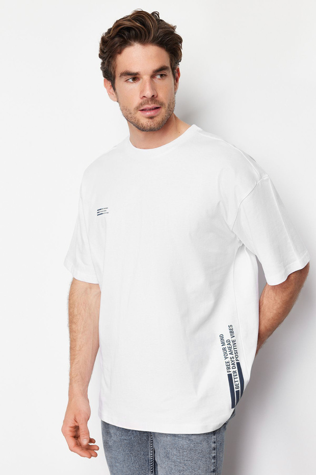 Beyaz Oversize Yazı Baskılı %100 Pamuklu T-Shirt TMNSS24TS00075 - 1
