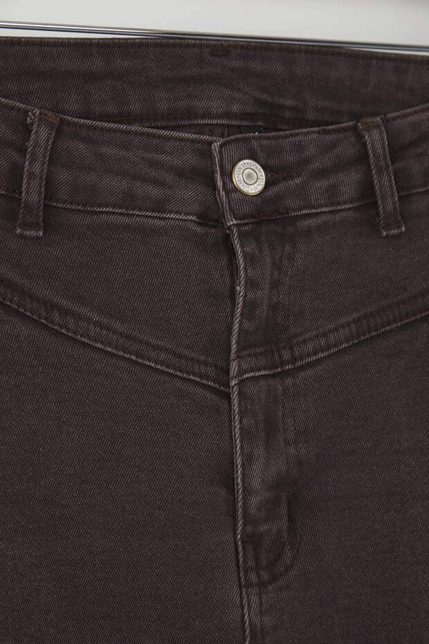 Kahverengi Yüksek Bel Comfort Dikiş Detaylı İspanyol Paça Flare Fit Jeans TBBSS24CJ00003 - 7