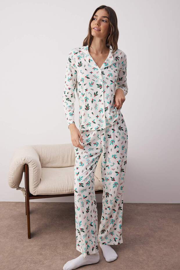 Ekru-Yeşil %100 Pamuklu Çiçekli Biyeli Örme Pijama Takımı THMAW26PT00058 - 2