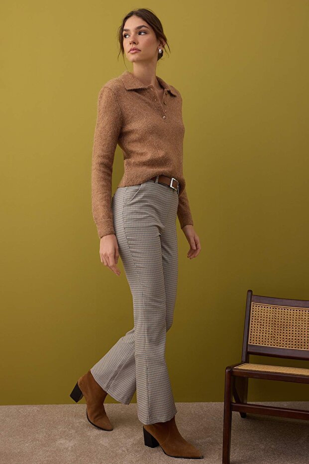 Kahverengi-Çok Renkli Kemerli Flare Ekose Desenli Bootcut Pantolon TWOAW26PL00045 - 1