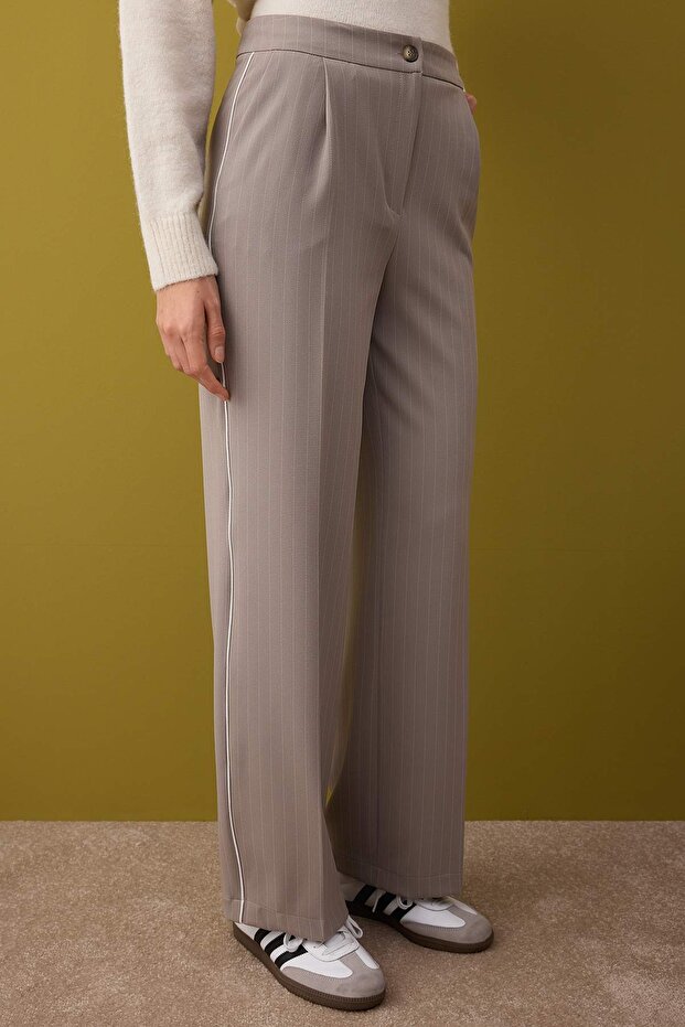Vizon Çizgili Biye Detaylı Wide Leg/Geniş Paça Pantolon TWOAW26PL00044 - 3