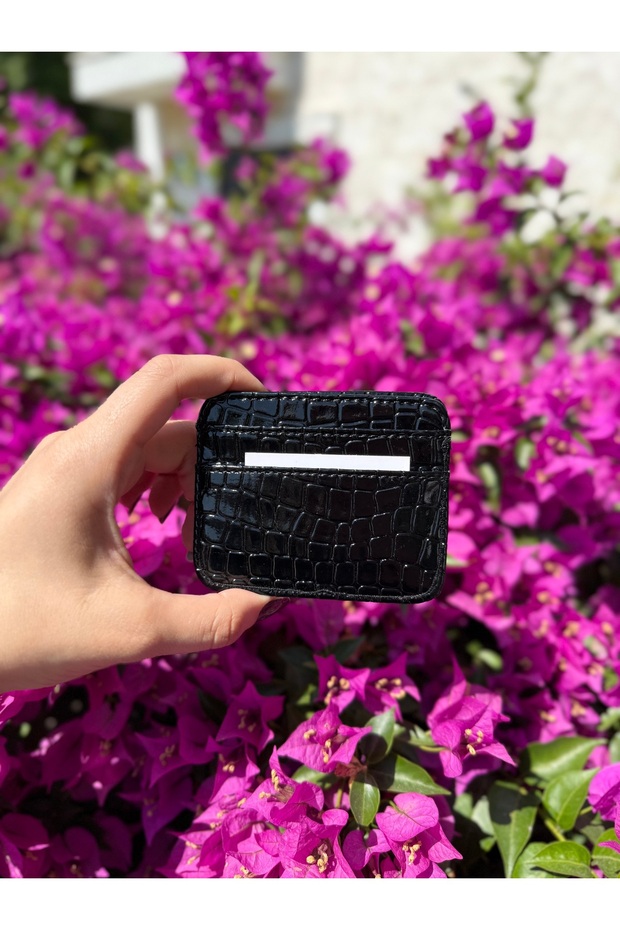 Women's Black Leather Stylish Card Holder - 5 Compartments Minimal Design