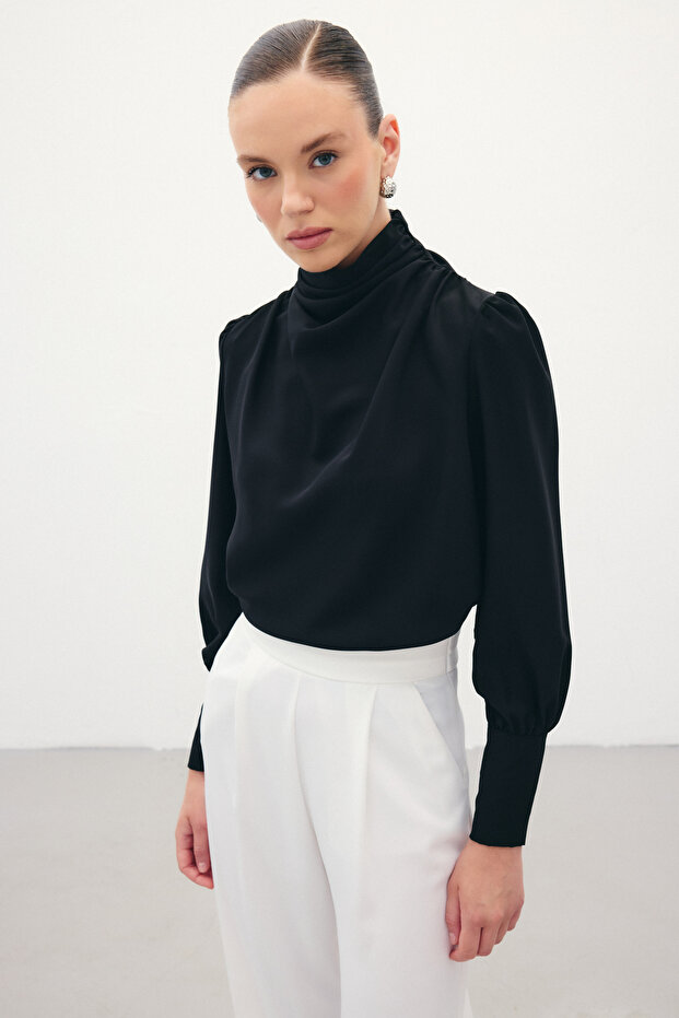 Drape Detaylı Bluz - Siyah - 6