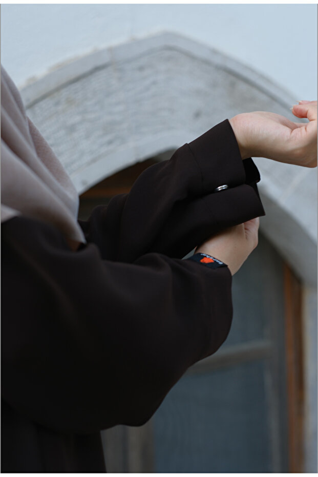 Ajman Elbise Ferace - 7