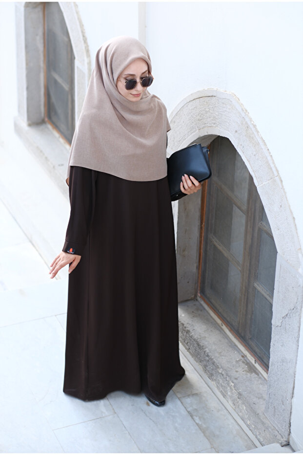 Ajman Elbise Ferace - 2