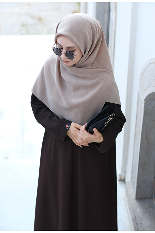 Ajman Elbise Ferace - 4