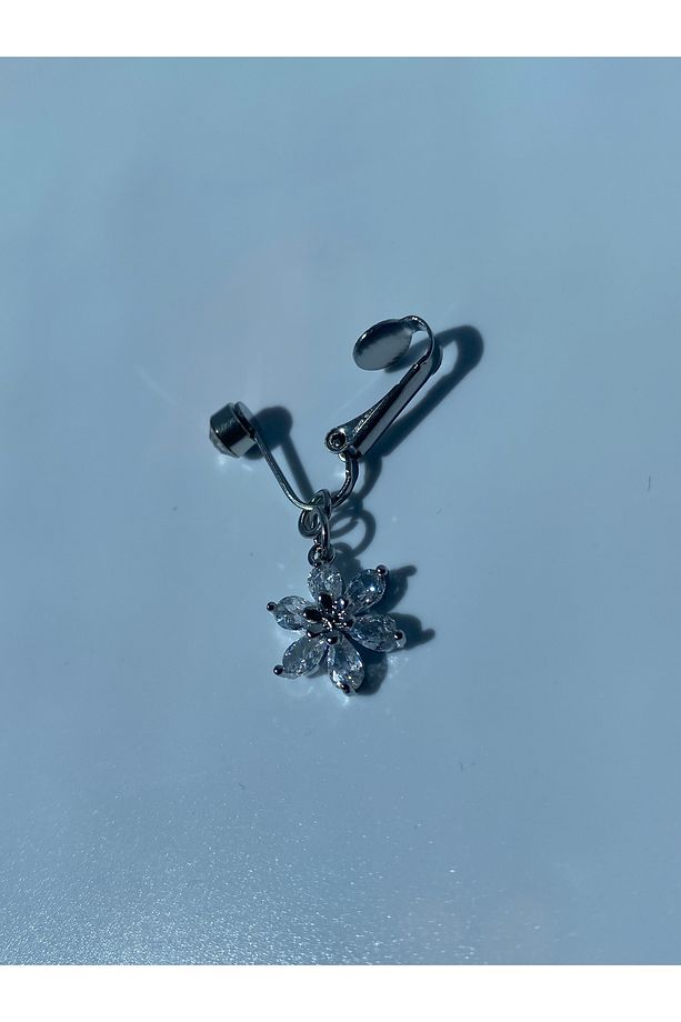 Çelik Göbek Piercing Mıknatıslı Sıkıştırmalı Kullanımlı Çiçek Model - 7