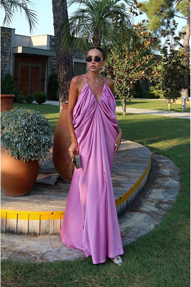 Pink Satin Surface Volume Dress