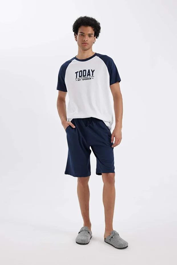 Regular Fit Pijama Takımı Bisiklet Yaka Baskılı Kısa Kollu Üst Beli Bağcıklı Şort Alt C3107AX24HS - 1