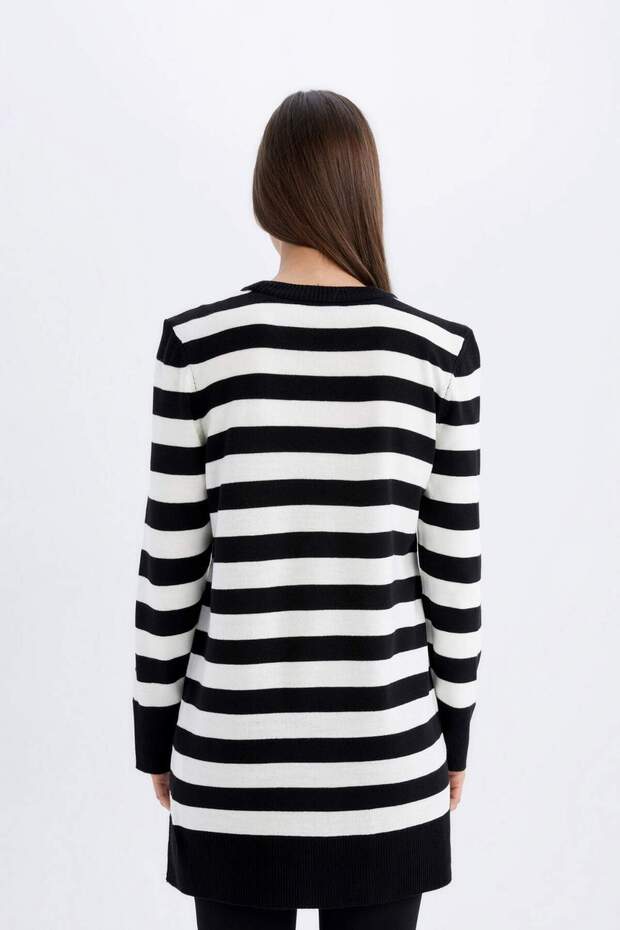 Regular Fit Bisiklet Yaka Çizgili Yırtmaçlı Uzun Kollu Triko Kazak Tunik Z9007AZ24AU - 6