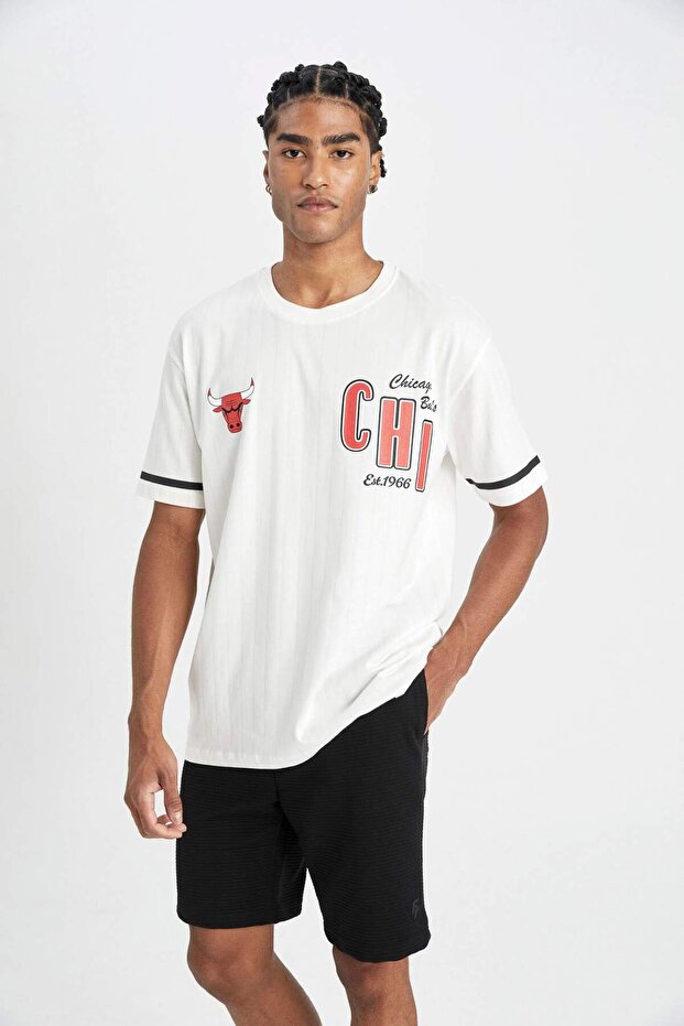 Nba Chicago Bulls Boxy Fit Crew Neck Short Sleeve T-Shirt C4460Ax24Hs