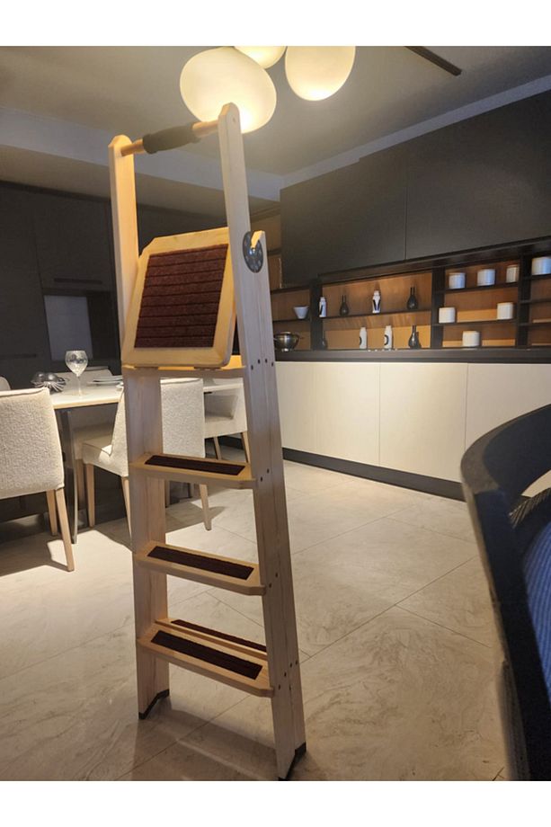 Ahşap Uzun Merdiven – Minimalist Tasarım, Çok Amaçlı Kullanım - 2