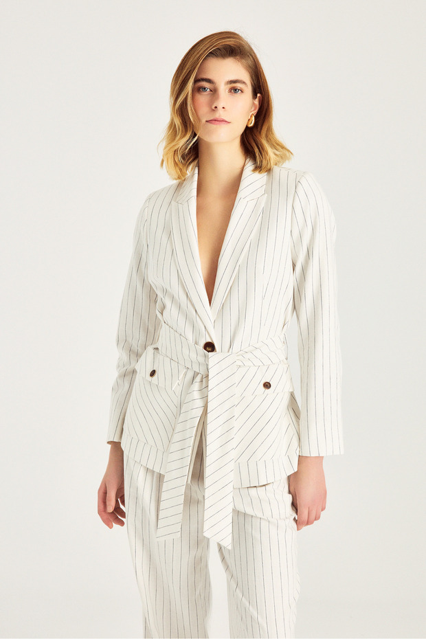 سترة من الكتان المخلوط بحزام على الخصر - 4