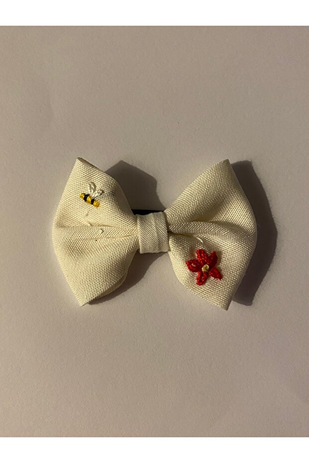 Bee Embroidered Hairless Baby Hair Clip (1 Piece)