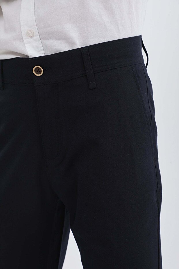 Technical Stretch-Blend Pants - Navy - 4